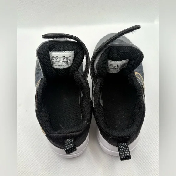 Nike Kids Black and Gold Sneakers - Picture 8 of 9